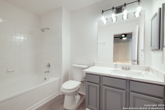 3506 Moss Mdw Property Photo 18