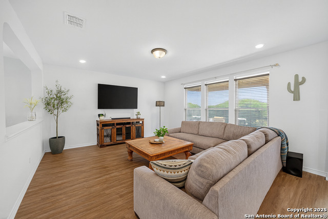 11526 Turmoil Curv Property Photo 3