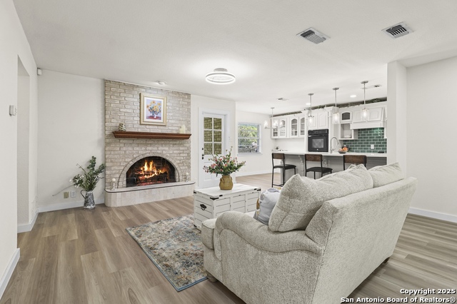 10206 Bull Run Property Photo 6