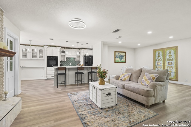 10206 Bull Run Property Photo 9