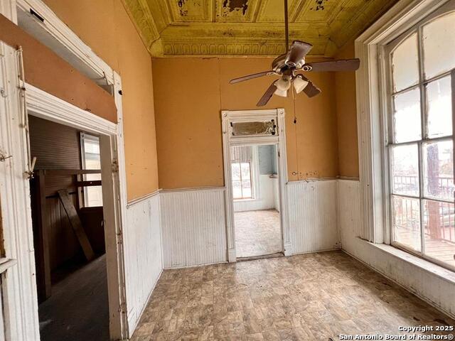 520 Davis Ave Property Photo 3