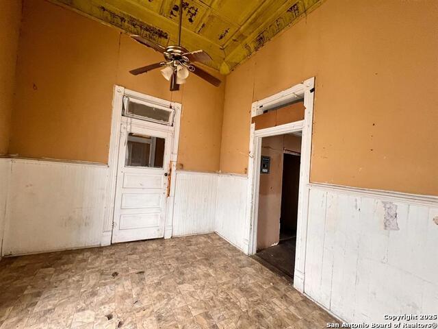 520 Davis Ave Property Photo 8