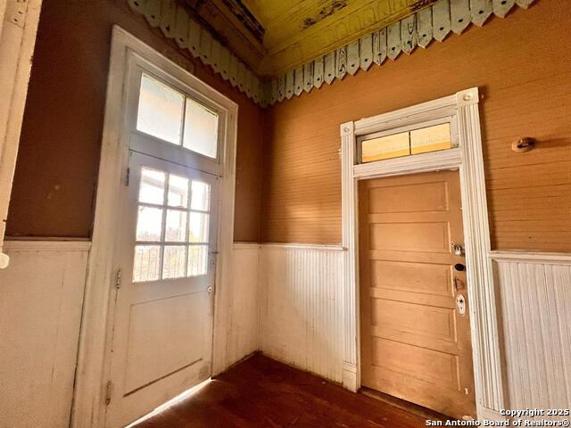 520 Davis Ave Property Photo 18