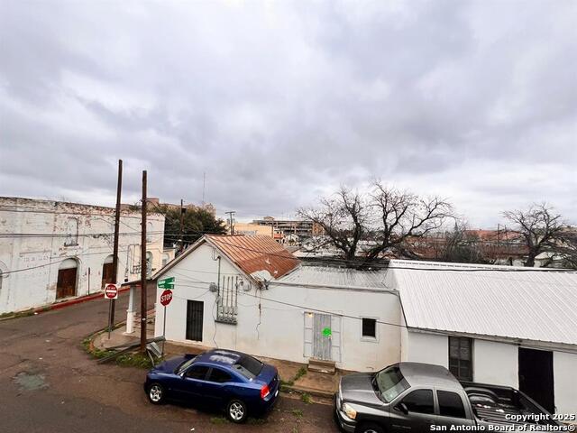 520 Davis Ave Property Photo 21