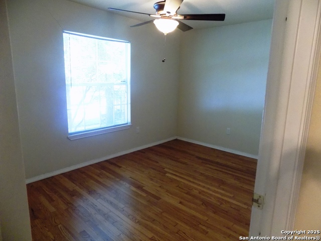 636 W Norwood Property Photo 9
