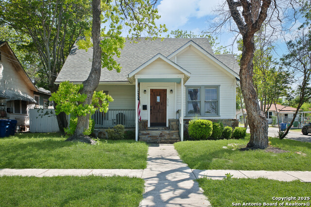 636 W Hollywood Ave. Property Photo 1