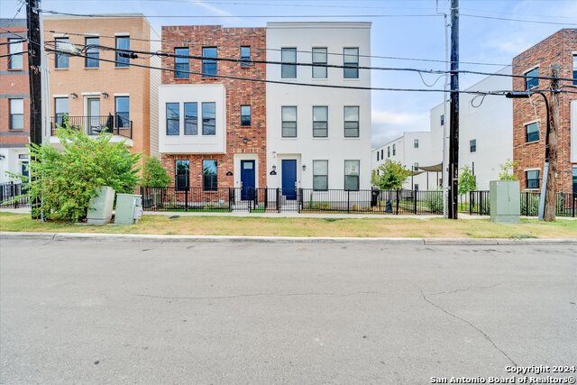 408 Center Property Photo 1