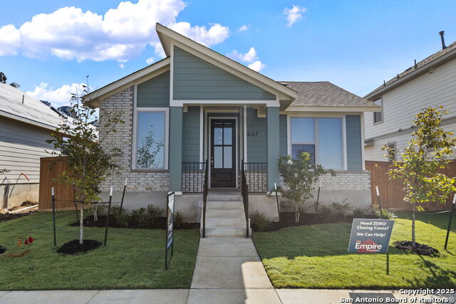 637 Salamander St Property Photo 1