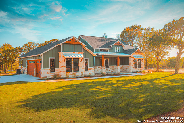 136 Hondo Ridge Property Photo 1