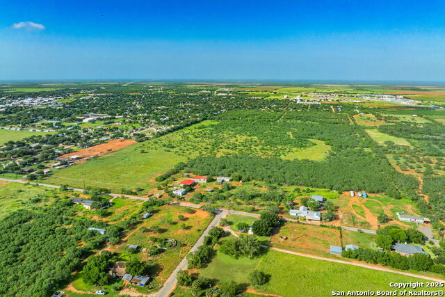 3911 County Road 1000 Property Photo 2
