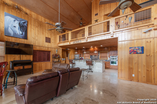 319 Bent River Property Photo 7