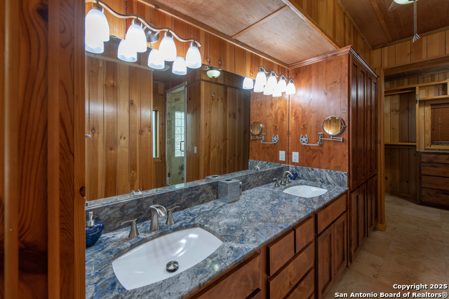 319 Bent River Property Photo 14