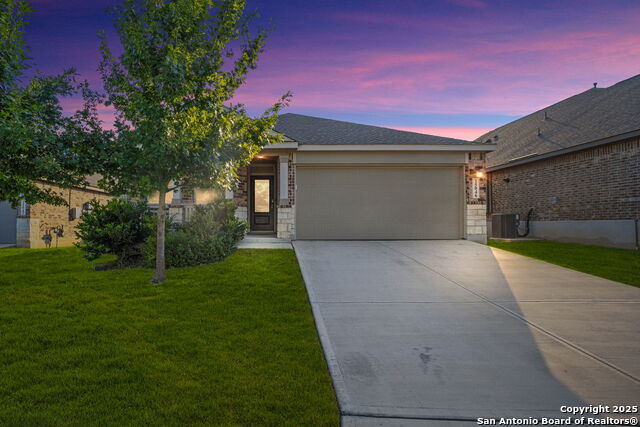 15046 Gelding Hts Property Photo 1