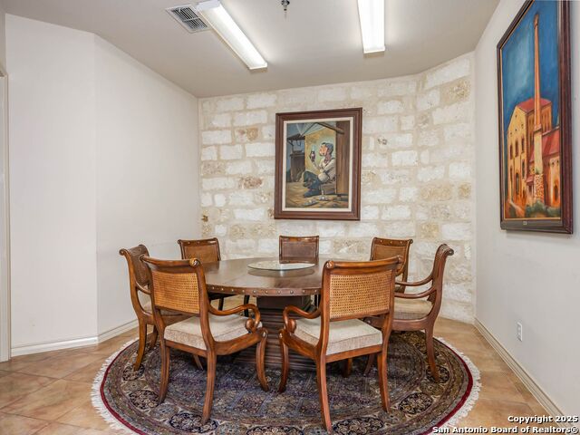 5150 N Loop 1604 Property Photo 44