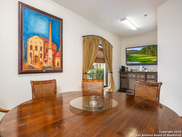 5150 N Loop 1604 Property Photo 45