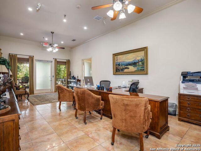 5150 N Loop 1604 Property Photo 48