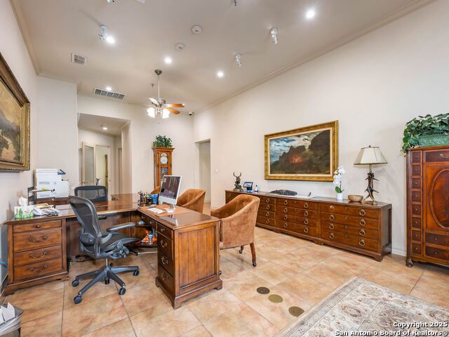 5150 N Loop 1604 Property Photo 49