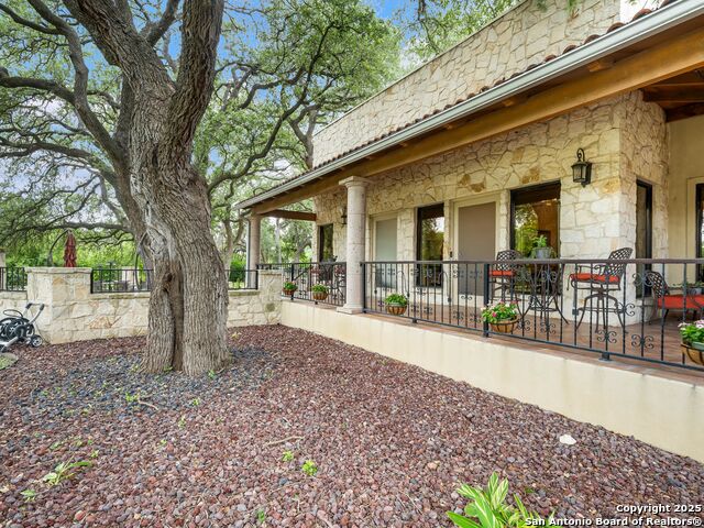 5150 N Loop 1604 Property Photo 56
