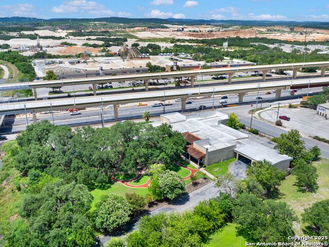 5150 N Loop 1604 Property Photo 65
