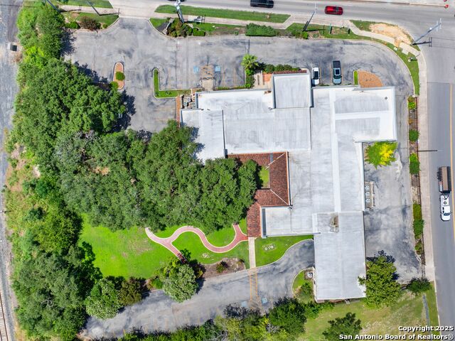 5150 N Loop 1604 Property Photo 69