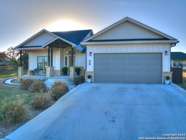 218 Edgewood Cir Property Photo 1