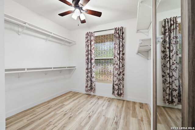 10806 Dreamland Property Photo 32