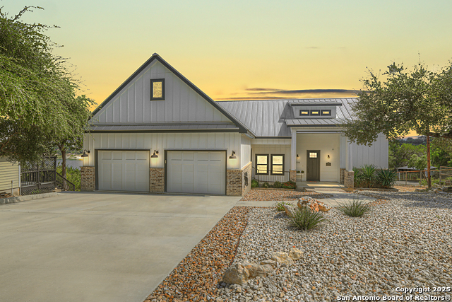 1799 W Lakeside Property Photo 1