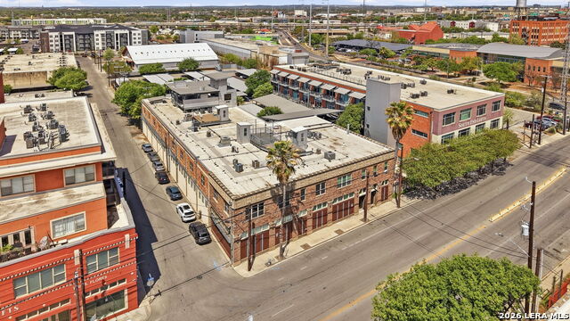1339 S Flores