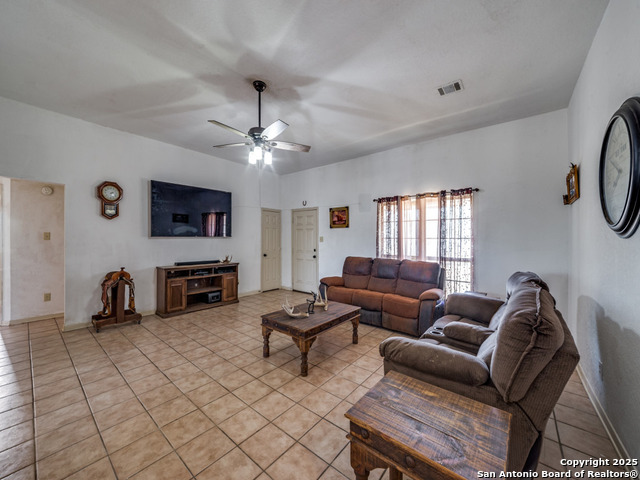 4979 Fm 1343 Property Photo 3