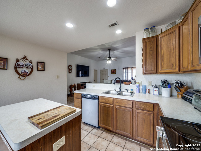 4979 Fm 1343 Property Photo 10
