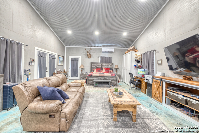 944 Fm 1049 Property Photo 4