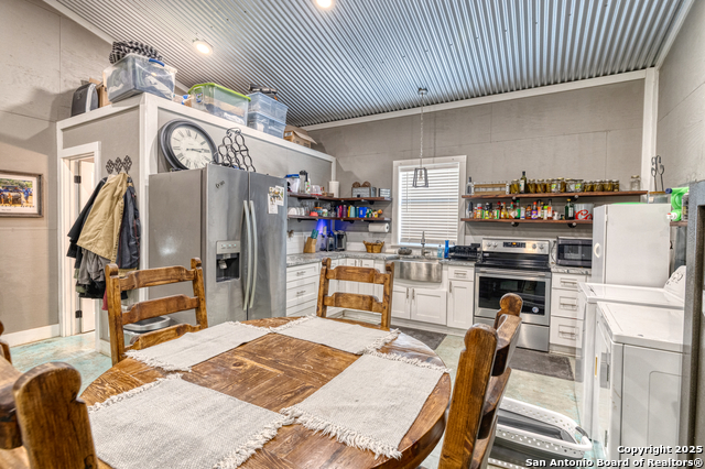 944 Fm 1049 Property Photo 13