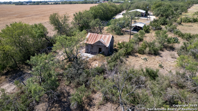 944 Fm 1049 Property Photo 16