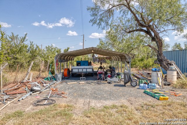 944 Fm 1049 Property Photo 17