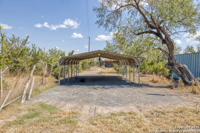 944 Fm 1049 Property Photo 18