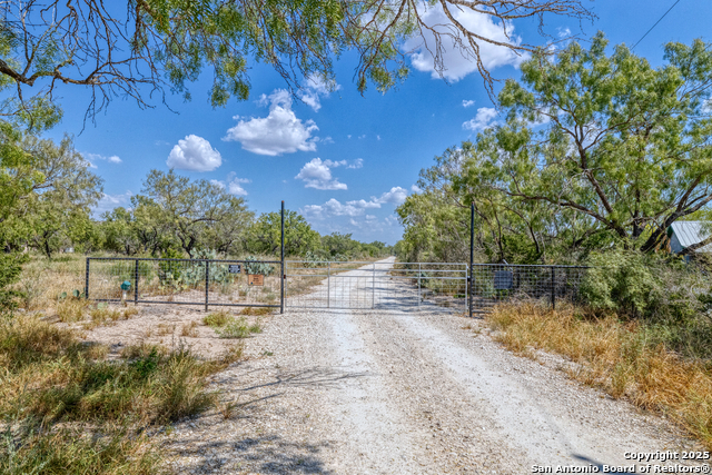 944 Fm 1049 Property Photo 48