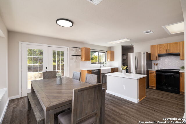 11211 Talbot Sq Property Photo 11