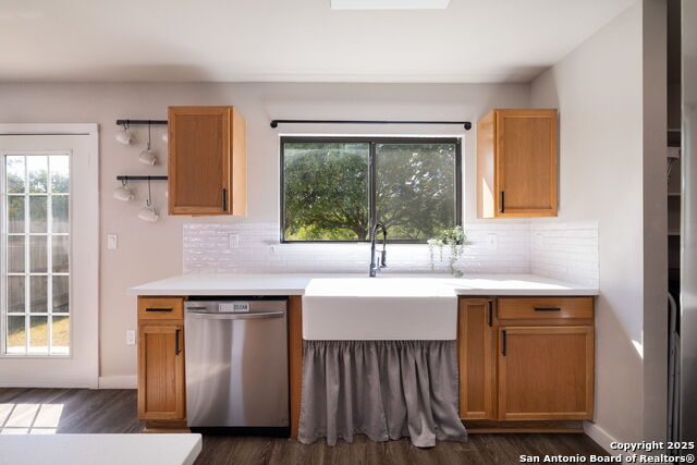 11211 Talbot Sq Property Photo 14