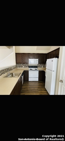 5754 Golf Heights Property Photo 6