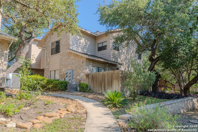 829 Bitters Property Photo 1