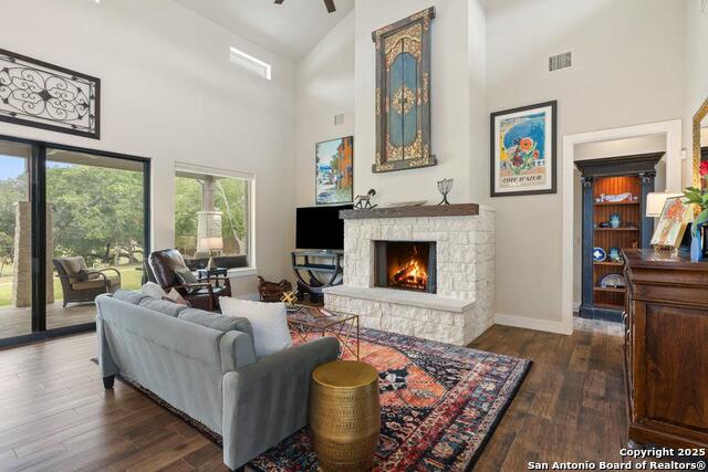 1313 Democrat Property Photo 7