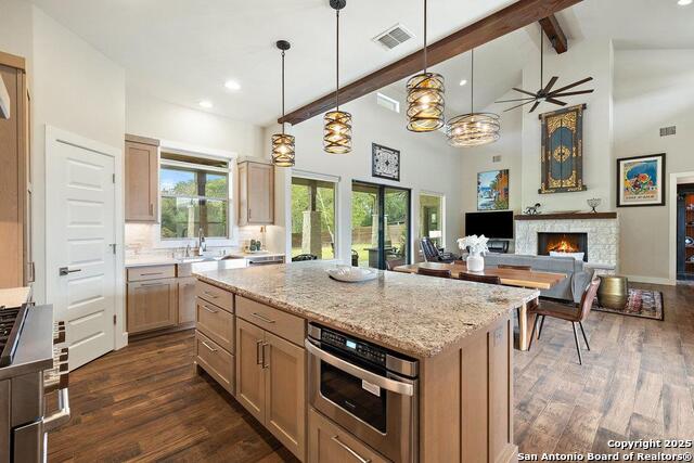 1313 Democrat Property Photo 13