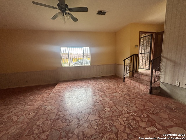 205 Sunset Loop Property Photo 2