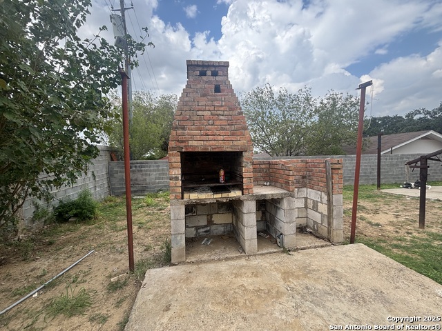 205 Sunset Loop Property Photo 6