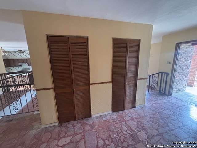 205 Sunset Loop Property Photo 8