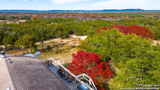 8417 State Highway 16 N Property Photo 13