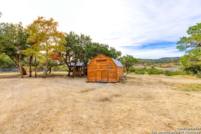 8417 State Highway 16 N Property Photo 26