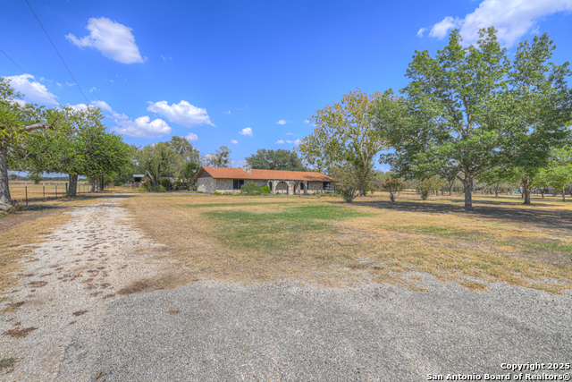 255 Brehm Ln Property Photo 4