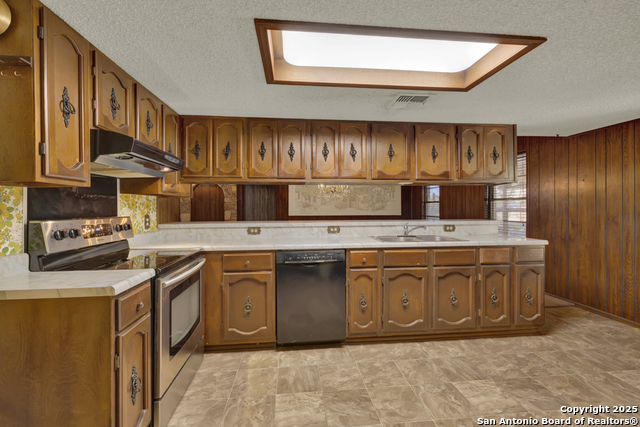 255 Brehm Ln Property Photo 18