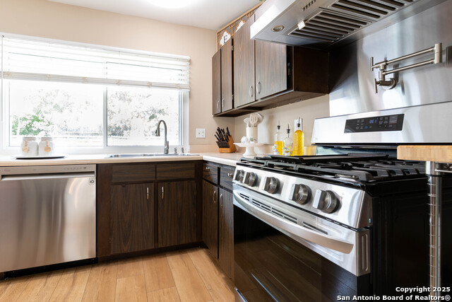 6635 Spring Hollow Property Photo 13